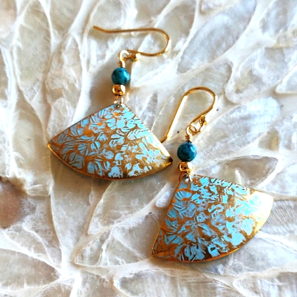New gold and aqua earrings. - Picture 1 of 6